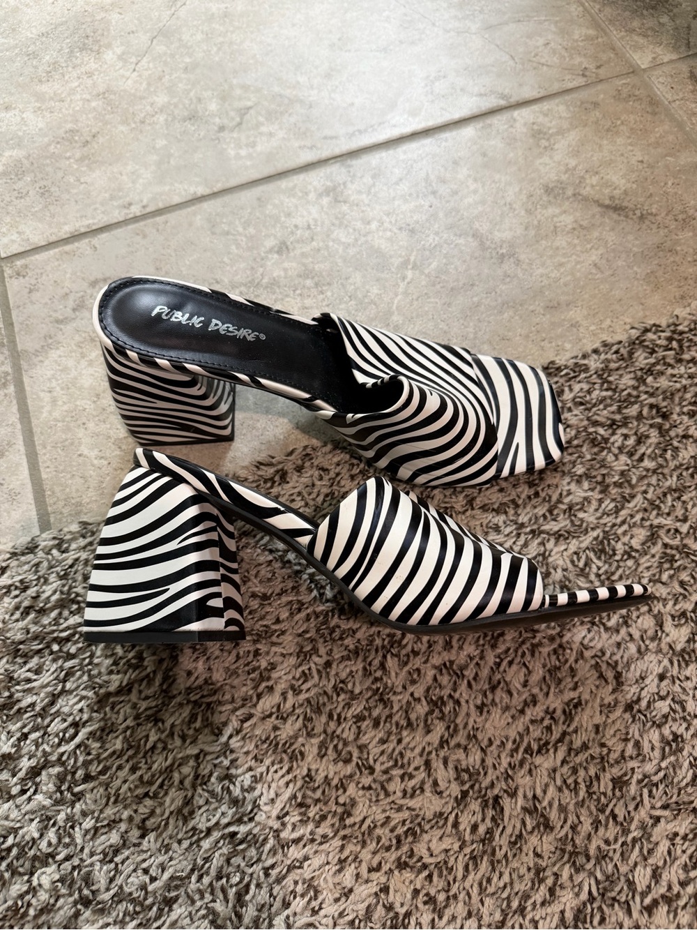 Zebra heels